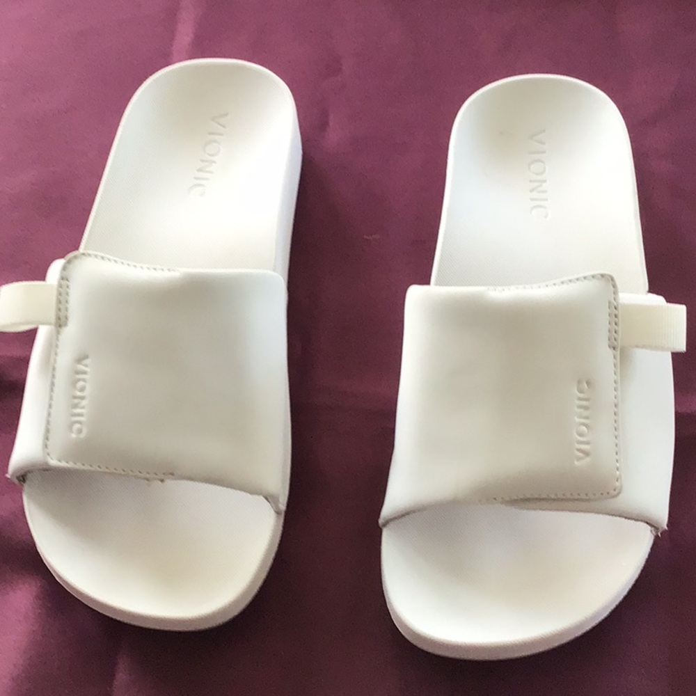Vionic Kiera Slide Sandal in White 6 NWOB
